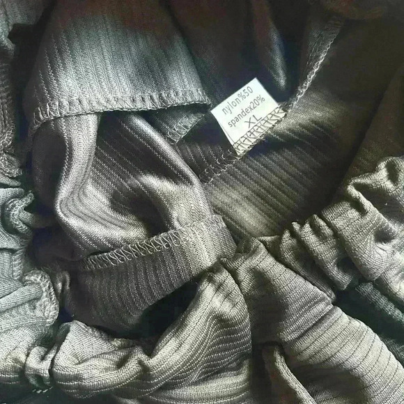 NWOT - Unisex XL black joggers - Picture 3 of 3